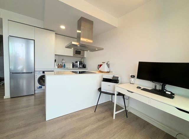 2 makuuhuone Kattohuoneisto myytävänä paikassa Parque Central, Estepona - 399 000 € (Ref: 9363671)