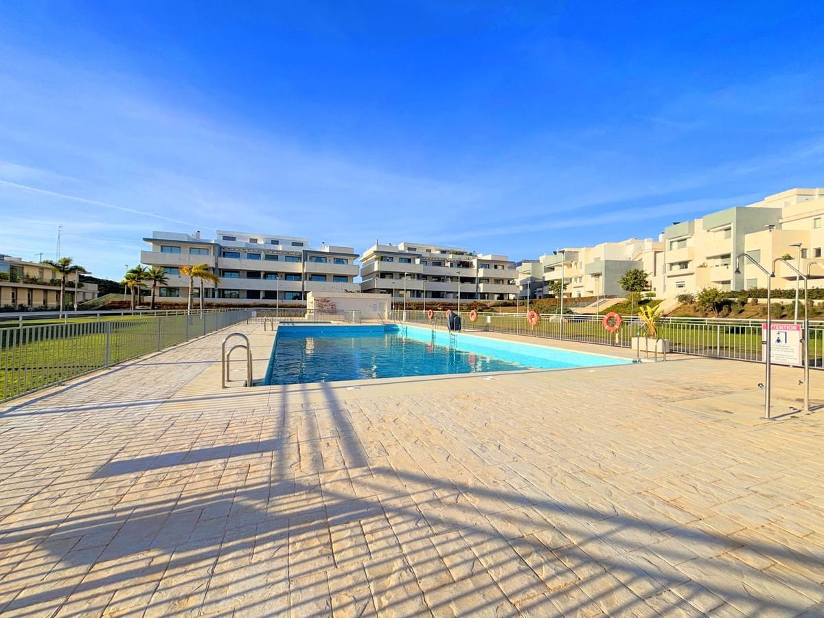 2 makuuhuone Kattohuoneisto myytävänä paikassa Estepona - 399 000 € (Ref: 9363671)