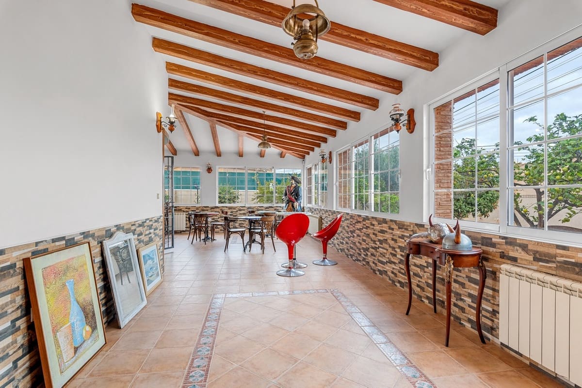 4 soverom Villa til salgs i Torrevieja - € 689 000 (Ref: 9363677)