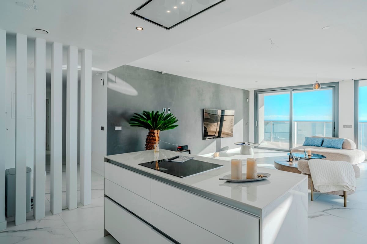 3 sypialnia Apartament na sprzedaż w Benidorm - 1 550 000 € (Ref: 9363678)