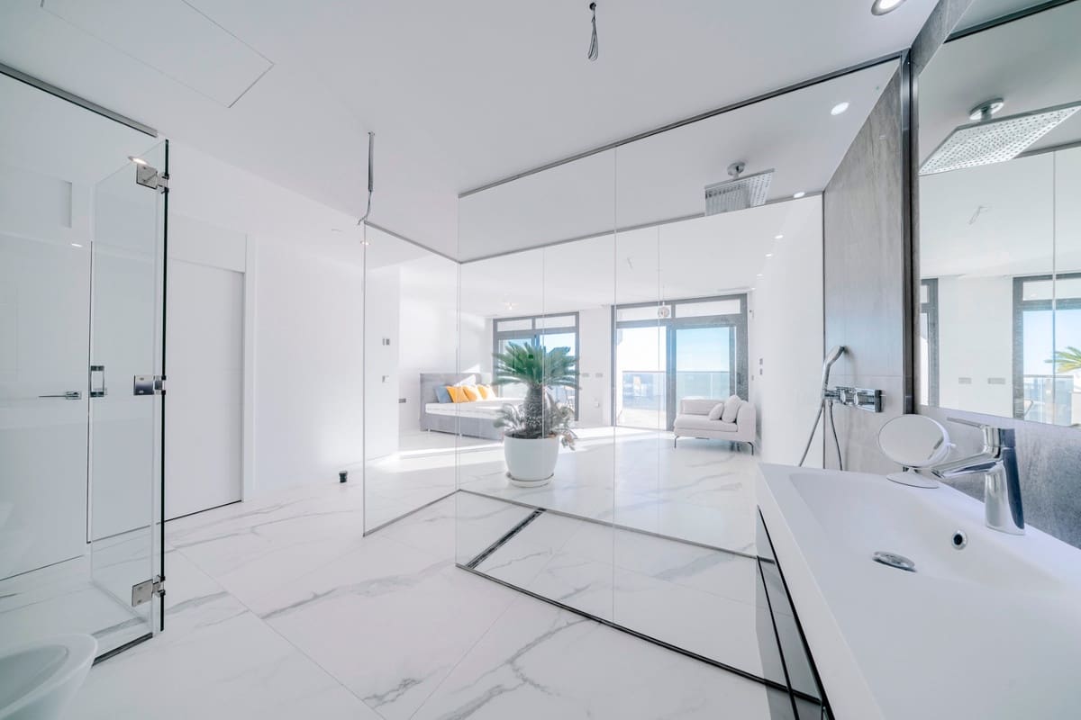 3 sypialnia Apartament na sprzedaż w Benidorm - 1 550 000 € (Ref: 9363678)