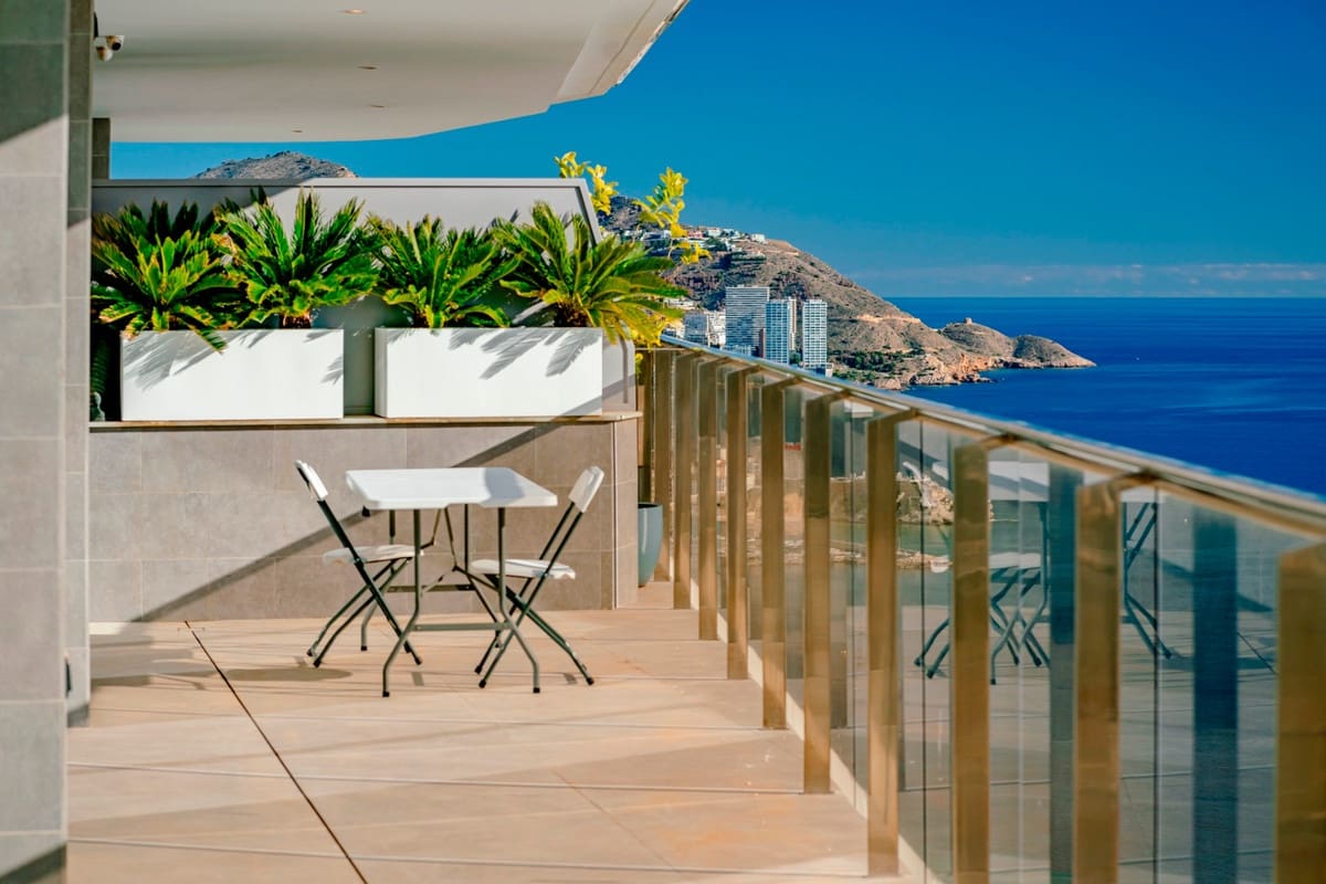 3 sypialnia Apartament na sprzedaż w Benidorm - 1 550 000 € (Ref: 9363678)