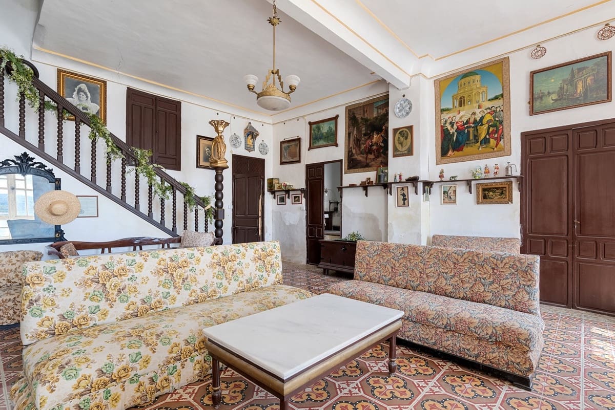 7 bedroom Finca/Country House for sale in Orihuela - € 850,000 (Ref: 9363680)