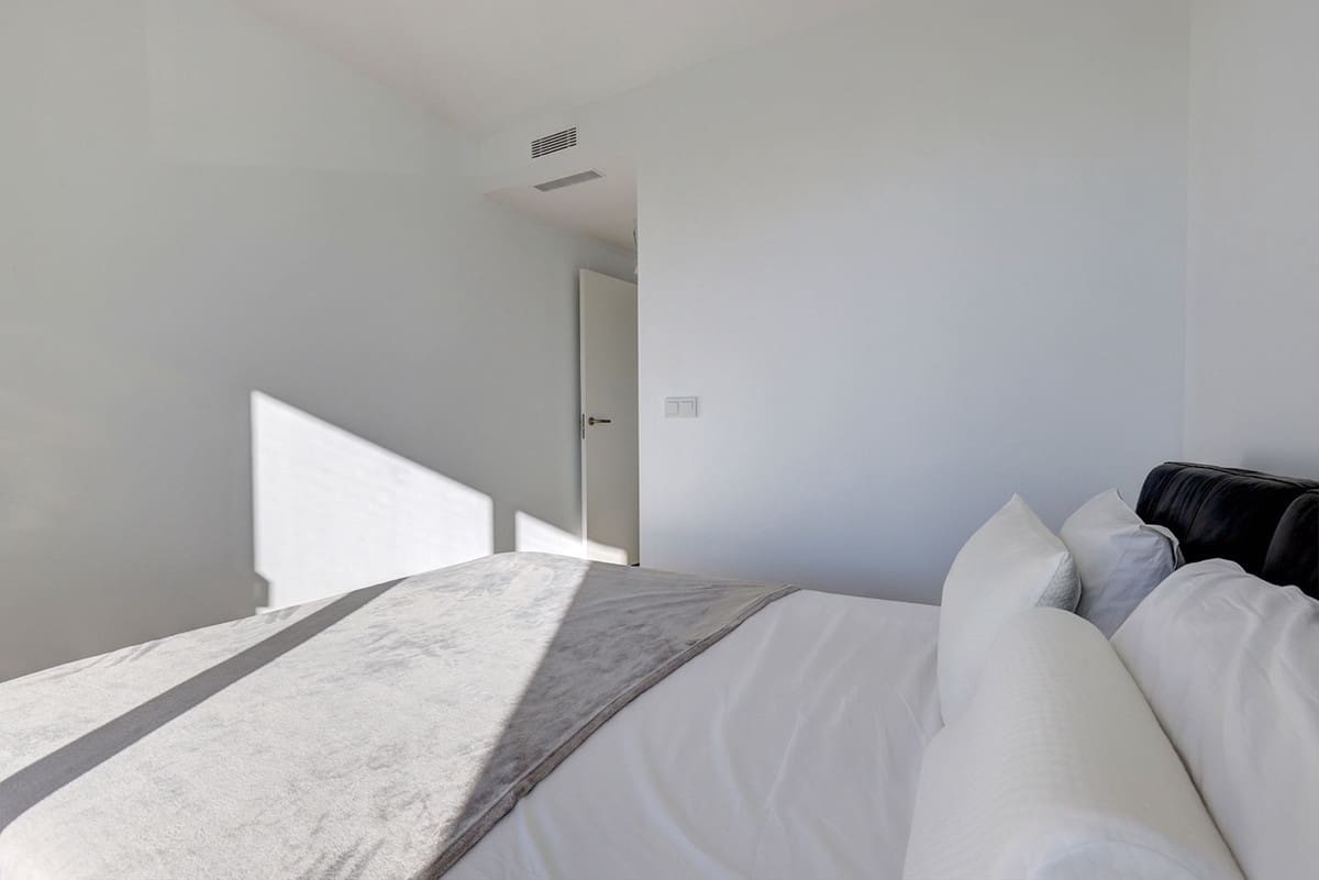 2 soveværelse Lejlighed til salg i Estepona med garage - € 450.000 (Ref: 9363681)