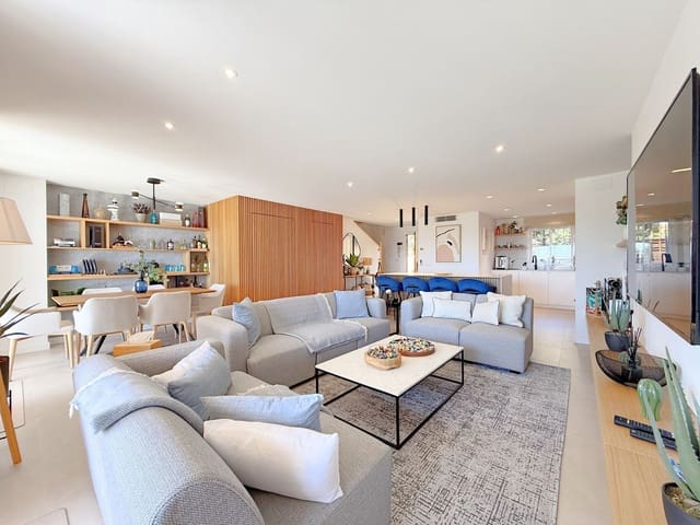 3 Zimmer Haus zu verkaufen in Parque Central, Estepona - 599.000 € (Ref: 9363682)