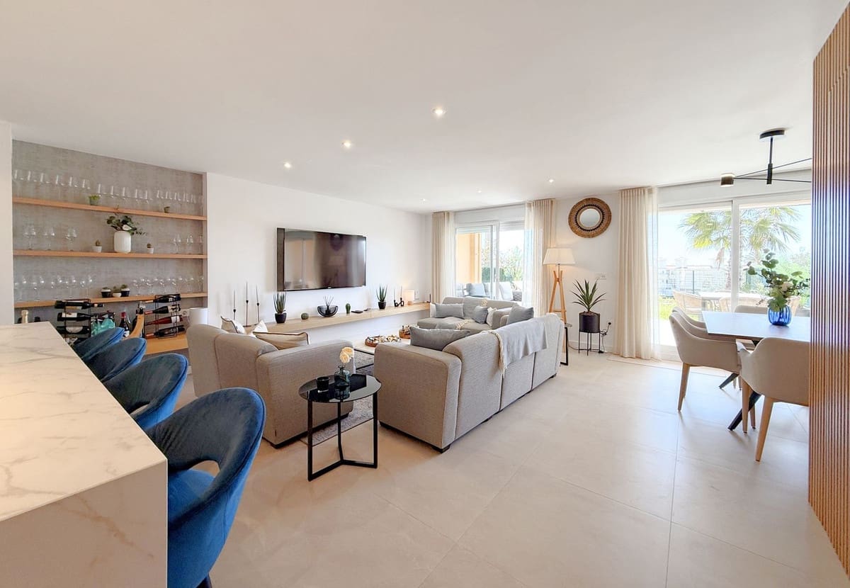 3 bedroom Townhouse for sale in Estepona - € 599,000 (Ref: 9363682)