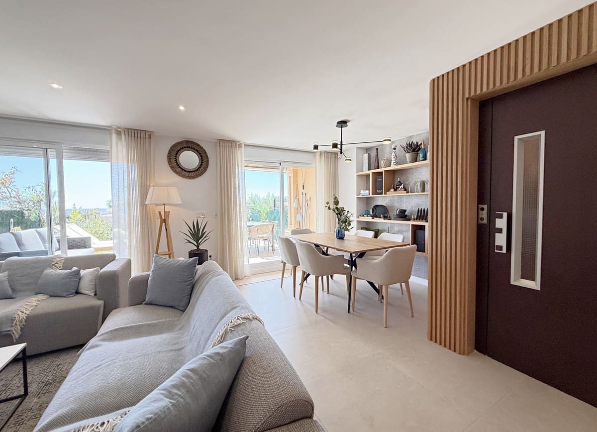 3 bedroom Townhouse for sale in Estepona - € 599,000 (Ref: 9363682)