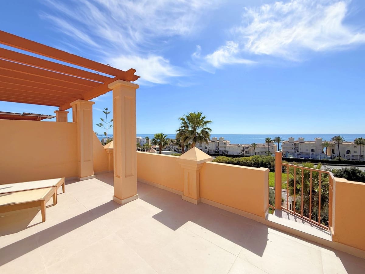 3 bedroom Townhouse for sale in Estepona - € 599,000 (Ref: 9363682)