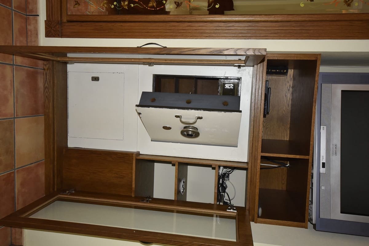 6 bedroom Finca/Country House for sale in La Matanza - € 800,000 (Ref: 9363685)