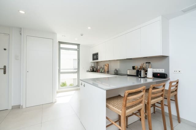 3 bedroom Penthouse for sale in Elviria, Marbella - € 1,249,500 (Ref: 9363686)