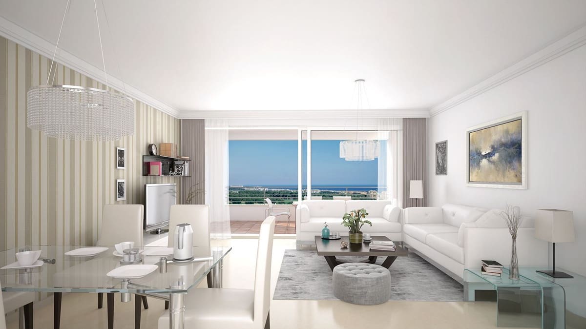 Apartamento de 2 habitaciones en Rincón de la Victoria en venta - 440.000 € (Ref: 9363688)