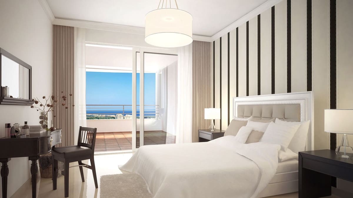 Apartamento de 2 habitaciones en Rincón de la Victoria en venta - 440.000 € (Ref: 9363688)