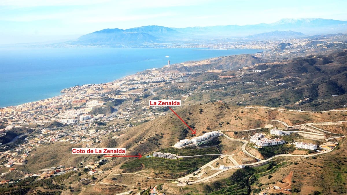 Apartamento de 2 habitaciones en Rincón de la Victoria en venta - 440.000 € (Ref: 9363688)