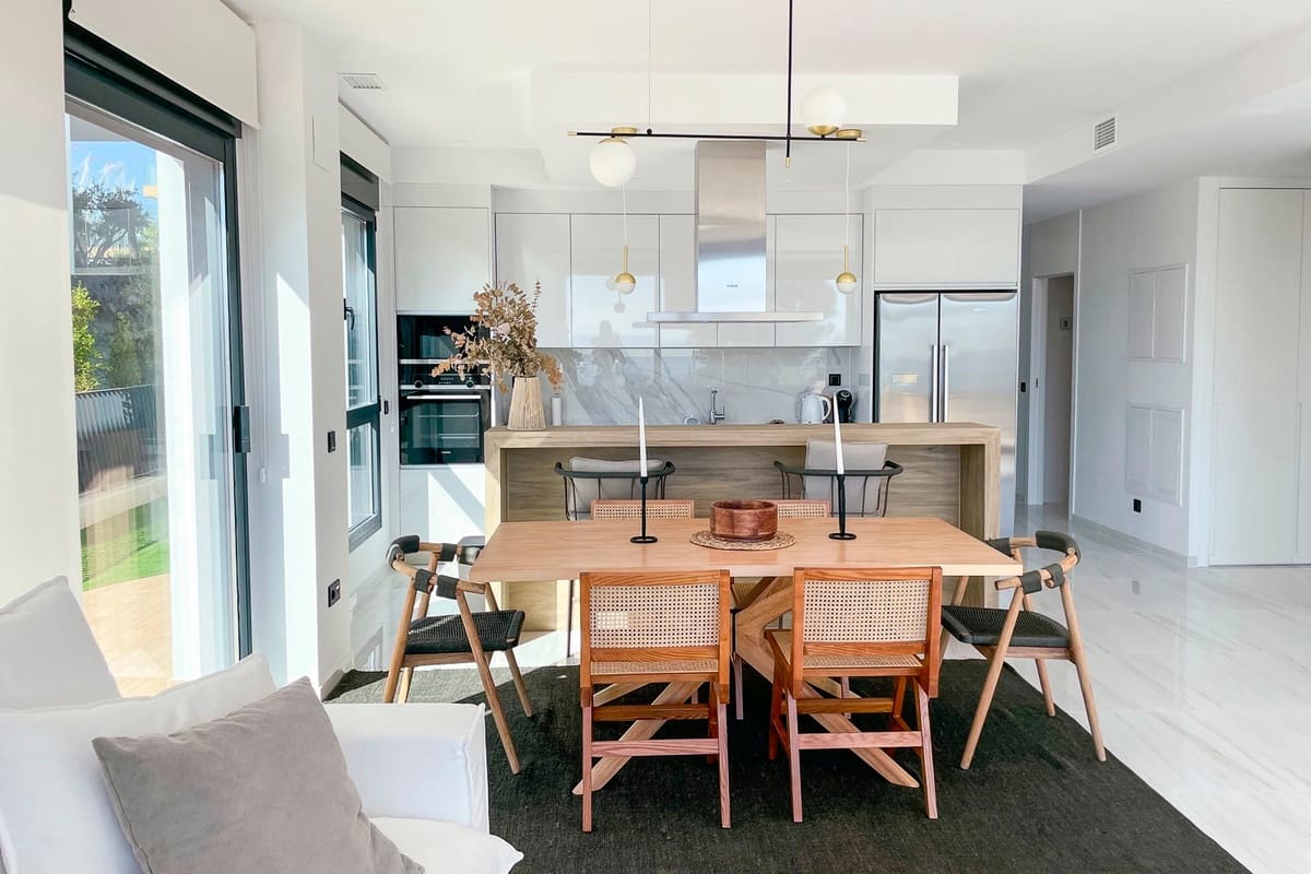 3 bedroom Apartment for sale in La Villajoyosa / Vila Joiosa - € 1,390,000 (Ref: 9363692)