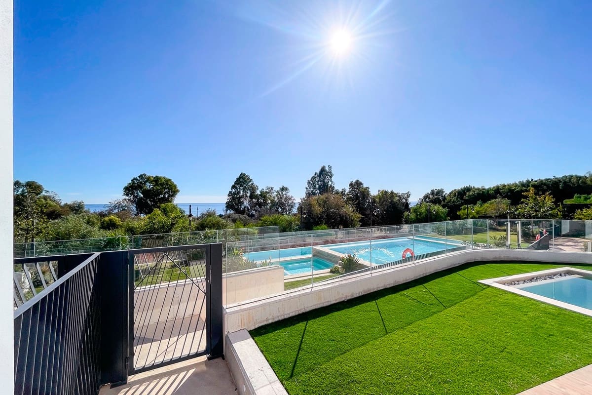 3 bedroom Apartment for sale in La Villajoyosa / Vila Joiosa - € 1,390,000 (Ref: 9363692)