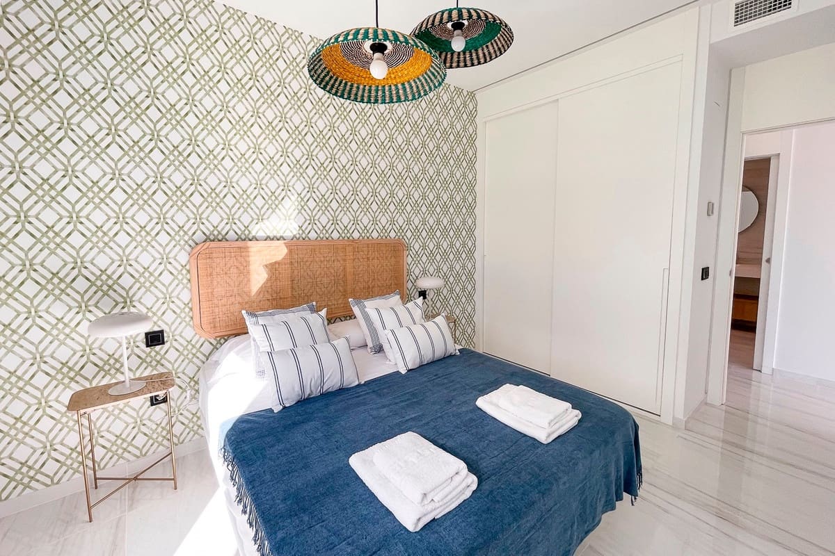 3 bedroom Apartment for sale in La Villajoyosa / Vila Joiosa - € 1,390,000 (Ref: 9363692)