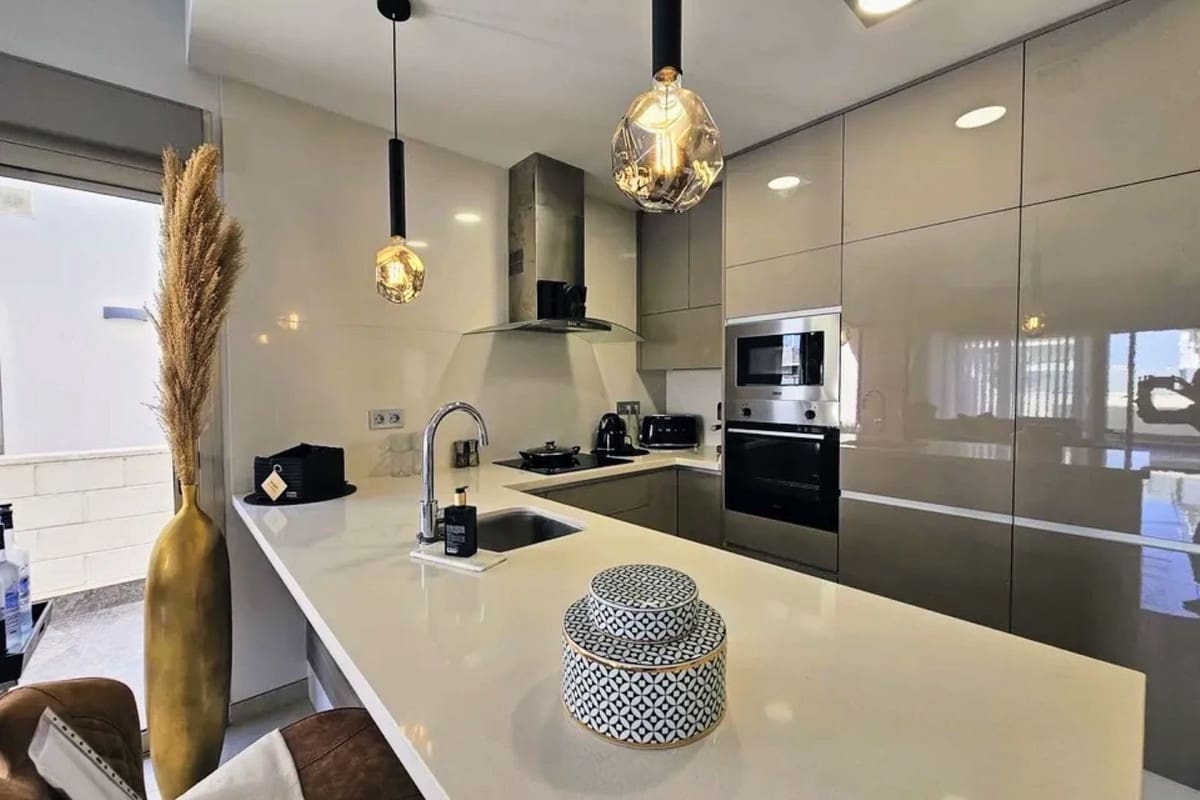 3 soveværelse Villa til salg i Villamartin - € 369.950 (Ref: 9363702)