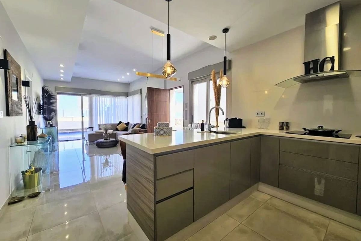 3 soveværelse Villa til salg i Villamartin - € 369.950 (Ref: 9363702)