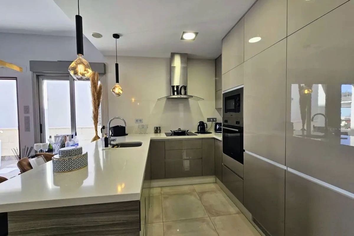 3 soveværelse Villa til salg i Villamartin - € 369.950 (Ref: 9363702)