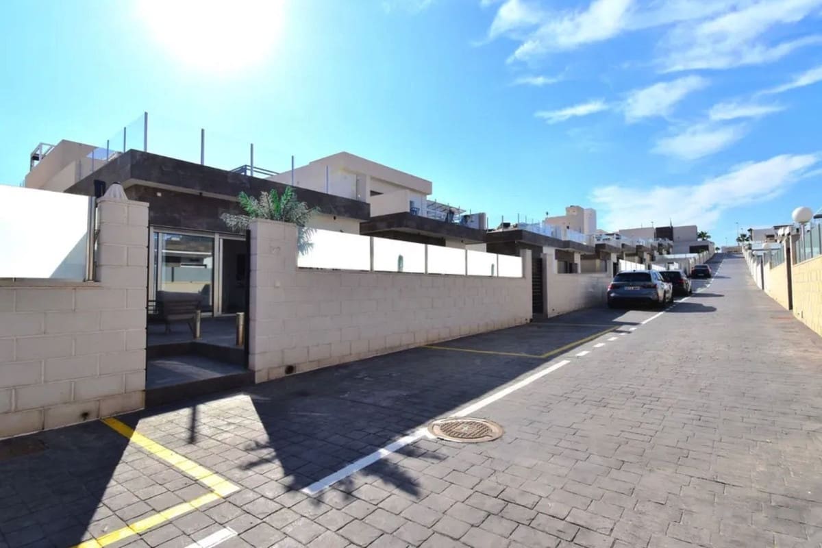 3 soveværelse Villa til salg i Villamartin - € 369.950 (Ref: 9363702)