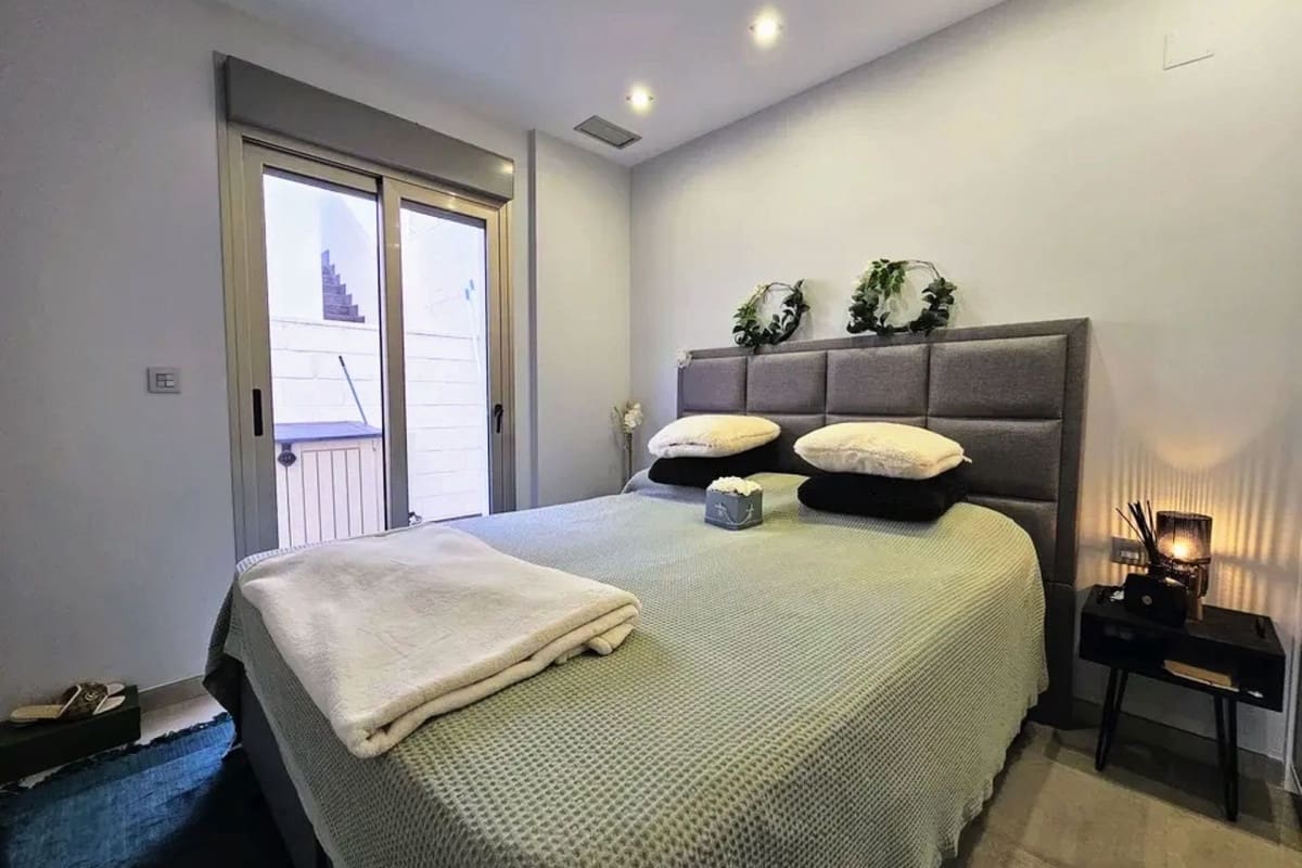 3 soveværelse Villa til salg i Villamartin - € 369.950 (Ref: 9363702)