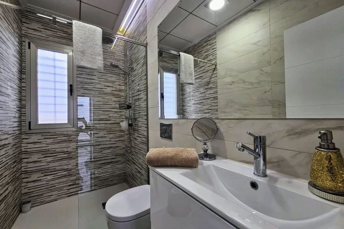 3 soveværelse Villa til salg i Villamartin - € 369.950 (Ref: 9363702)