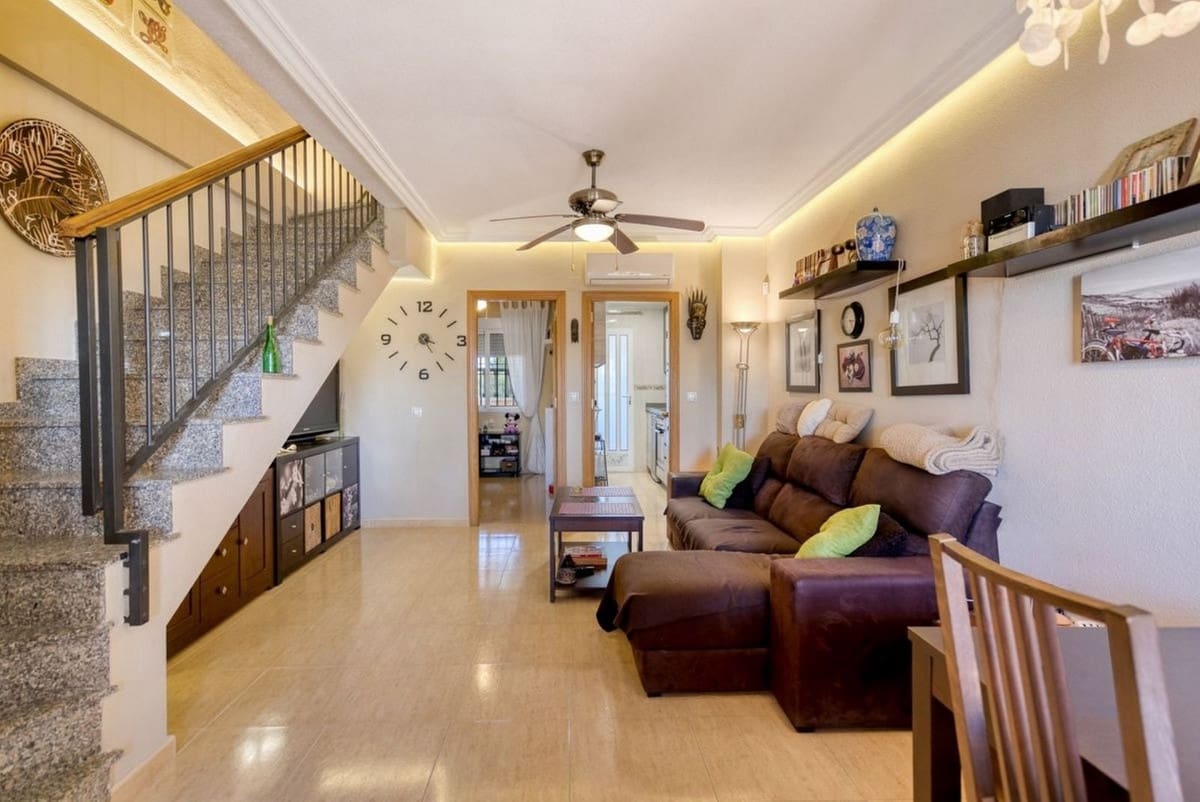 3 soveværelse Byhus til salg i Torrevieja - € 228.000 (Ref: 9363707)