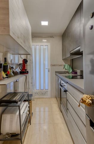 Casa de 3 habitaciones en Las Piscinas Naturales, Torrevieja en venta - 228.000 € (Ref: 9363707)