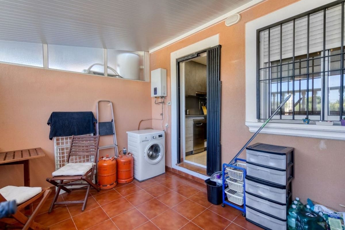 3 soveværelse Byhus til salg i Torrevieja - € 228.000 (Ref: 9363707)