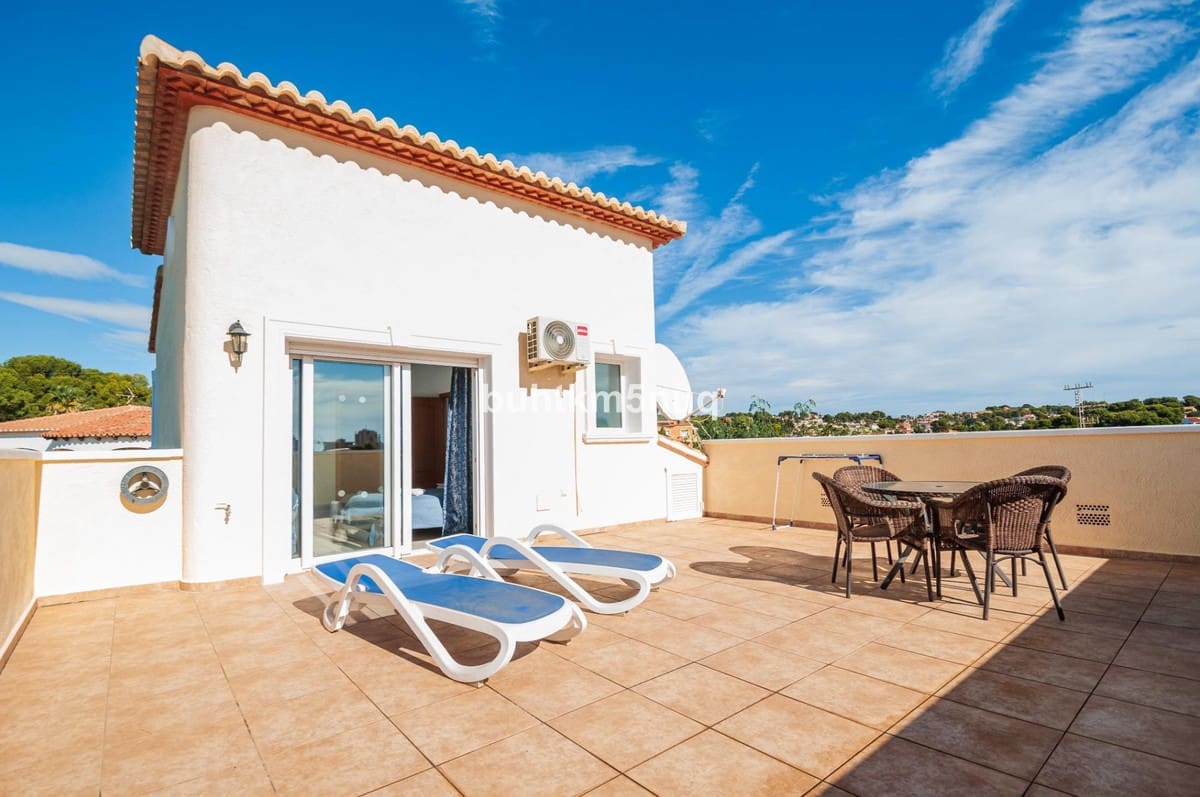 3 bedroom Villa for sale in Calpe / Calp - € 725,000 (Ref: 9363710)