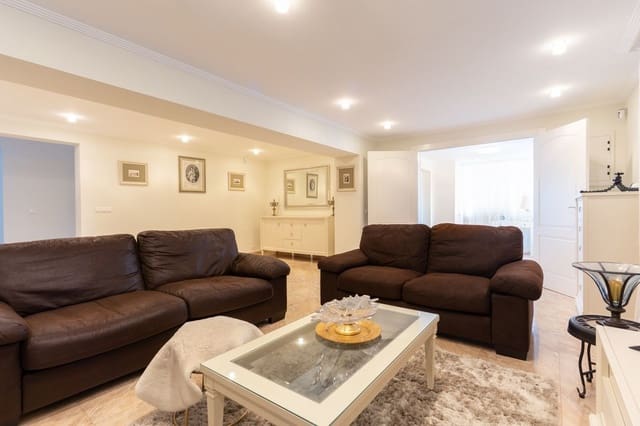 7 sypialnia Willa na sprzedaż w Los Balcones - 930 000 € (Ref: 9363712)