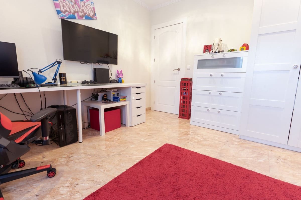 7 sypialnia Willa na sprzedaż w Los Balcones - 930 000 € (Ref: 9363712)