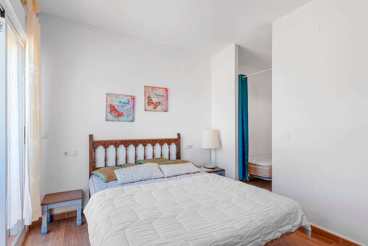 5 bedroom Villa for sale in Alfaz del Pi / L'Alfas del Pi - € 499,000 (Ref: 9363720)