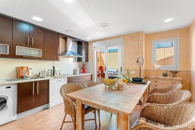 Chalet de 5 habitaciones en Pueblo - Urbanizaciones, Alfaz del Pi / L'Alfàs del Pi en venta - 499.000 € (Ref: 9363720)