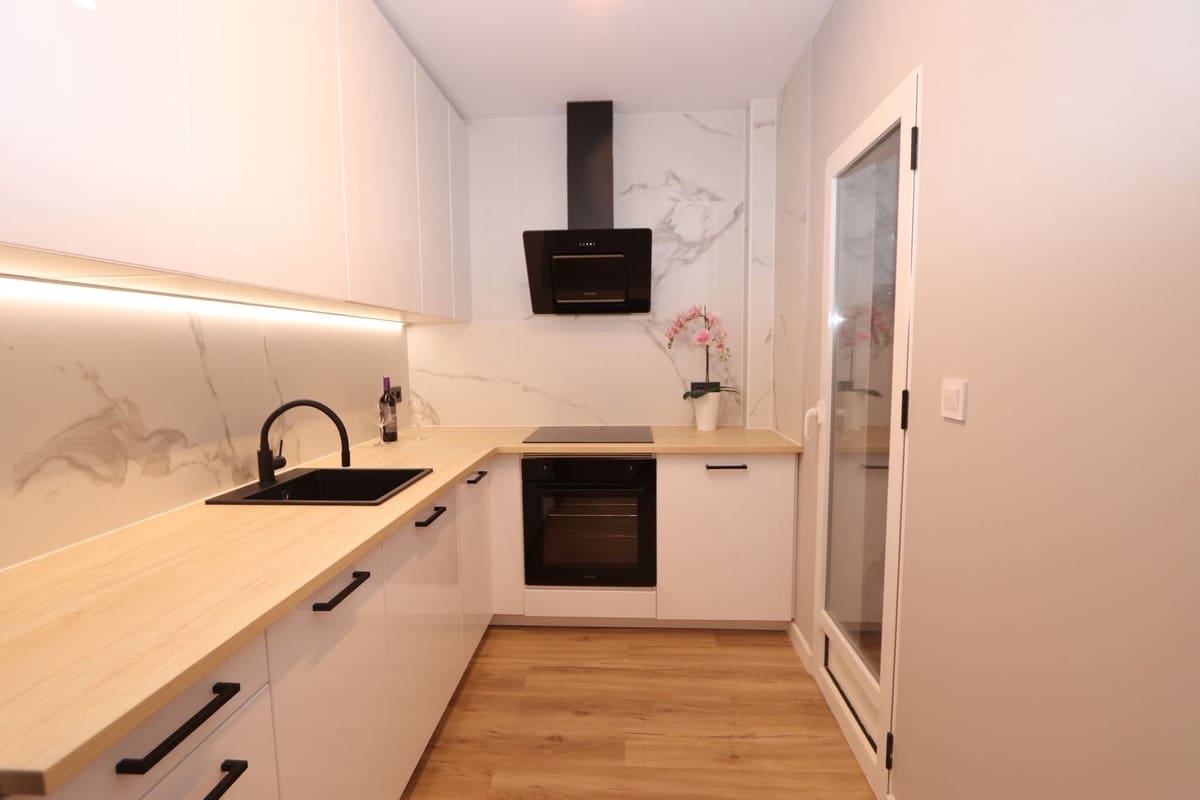 Casa de 3 habitaciones en Orihuela Costa en venta - 288.000 € (Ref: 9363724)