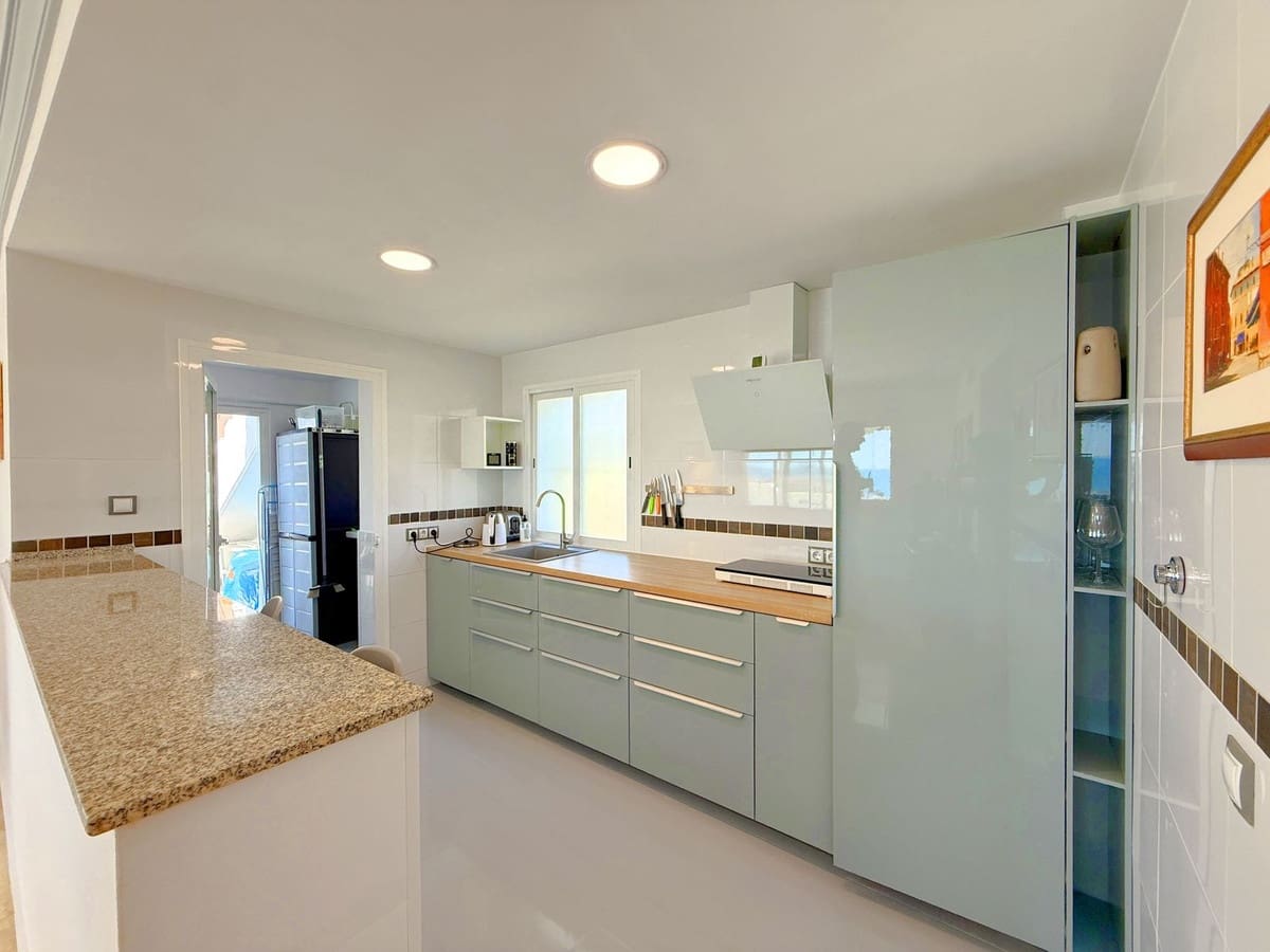 2 slaapkamer Penthouse te koop in Bahia de Casares - € 485.000 (Ref: 9363725)