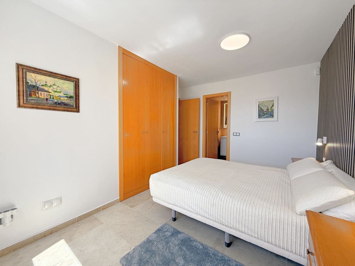 2 slaapkamer Penthouse te koop in Bahia de Casares - € 485.000 (Ref: 9363725)