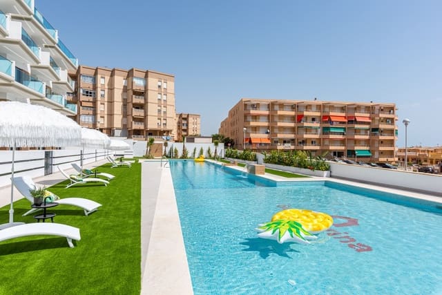 Apartamento de 2 habitaciones en Guardamar Playa, Guardamar del Segura en venta - 460.000 € (Ref: 9363728)