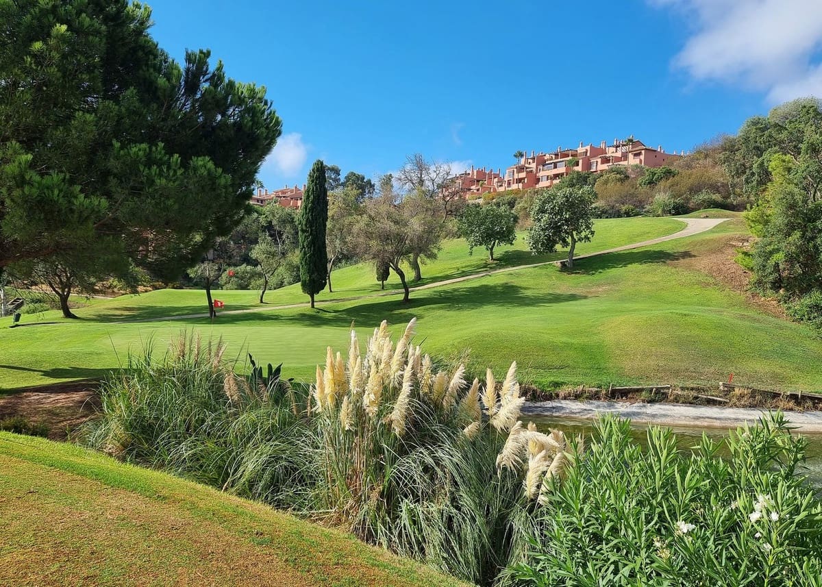 2 Zimmer Apartment zu verkaufen in La Mairena - 325.000 € (Ref: 9363731)