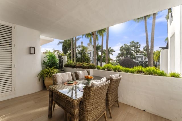 Apartamento de 3 habitaciones en Golden Mile, Marbella en venta - 3.850.000 € (Ref: 9363734)