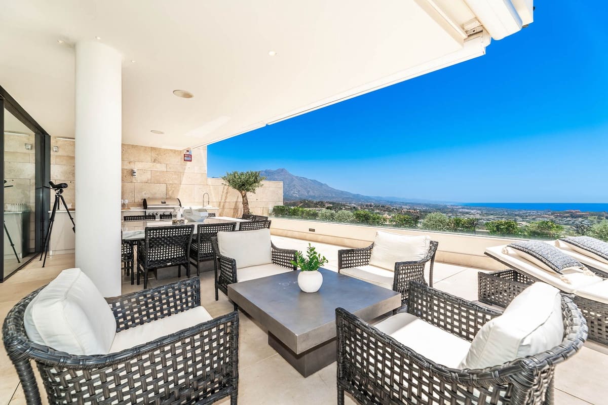 Apartamento de 3 habitaciones en La Quinta en venta - 2.495.000 € (Ref: 9363735)