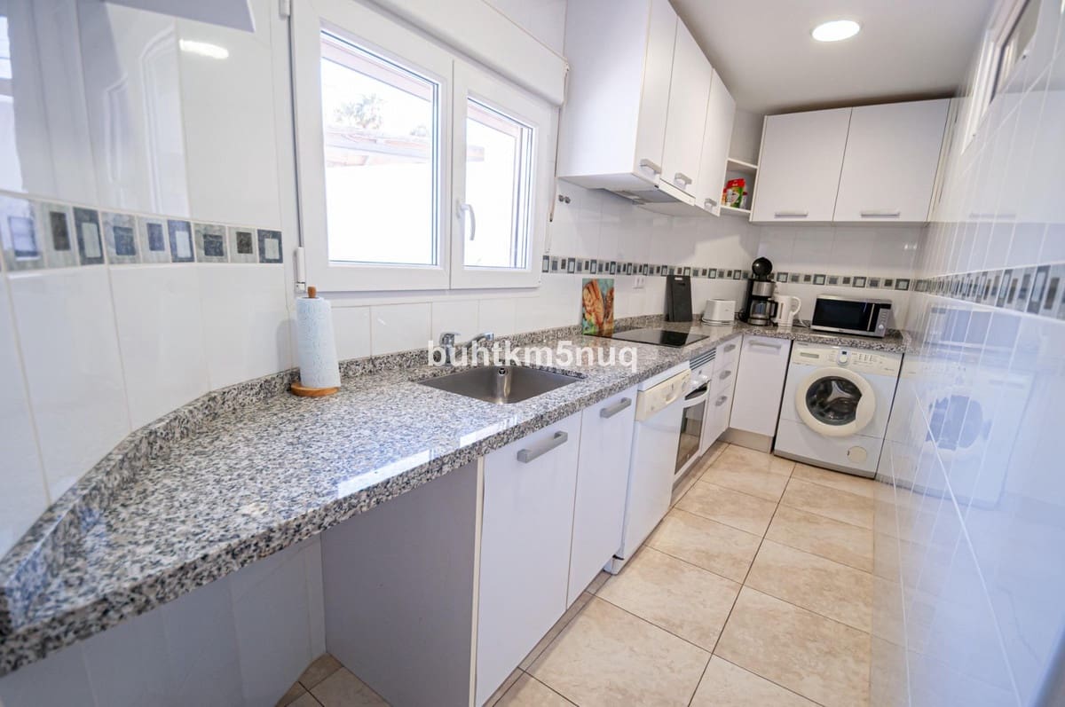 6 makuuhuone Huvila myytävänä paikassa Benissa - 895 000 € (Ref: 9363738)