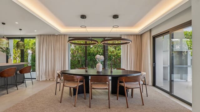 5 quarto Moradia para venda em Puerto Banus, Marbella - 4 695 000 € (Ref: 9363739)