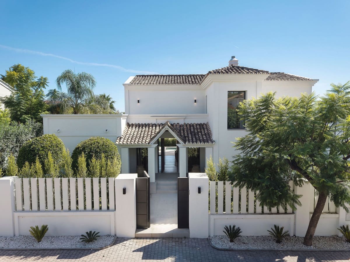 5 makuuhuone Huvila myytävänä paikassa Nueva Andalucia - 4 695 000 € (Ref: 9363739)