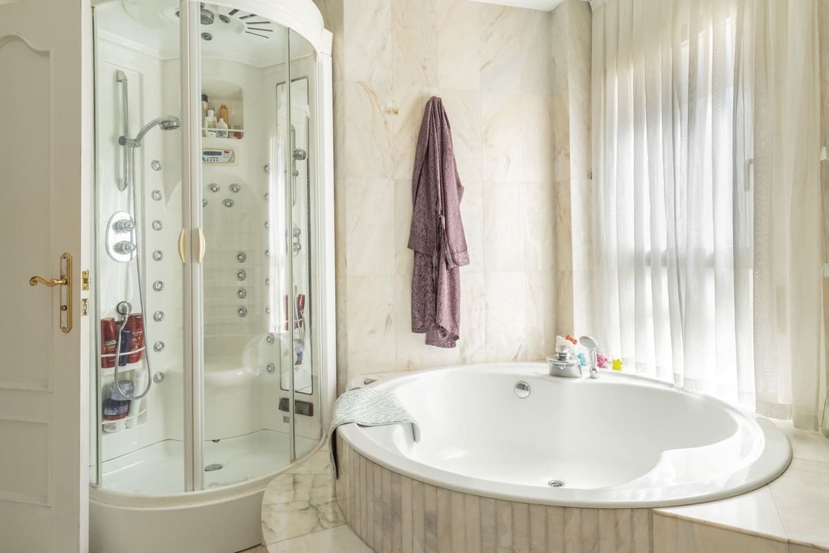 4 makuuhuone Huoneisto myytävänä paikassa Malaga kaupunki - 1 200 000 € (Ref: 9363740)