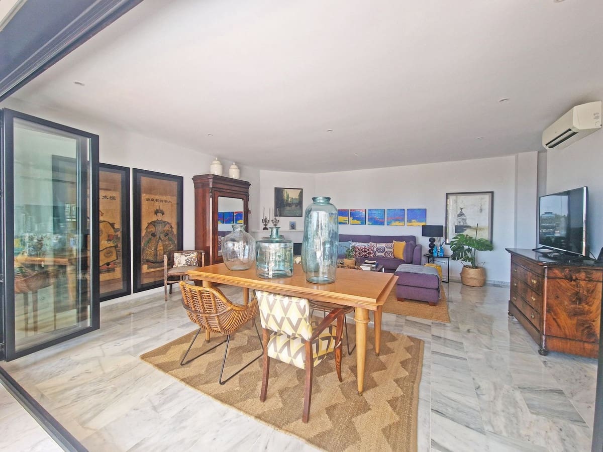 4 bedroom Semi-detached Villa for sale in Calahonda - € 655,000 (Ref: 9363741)