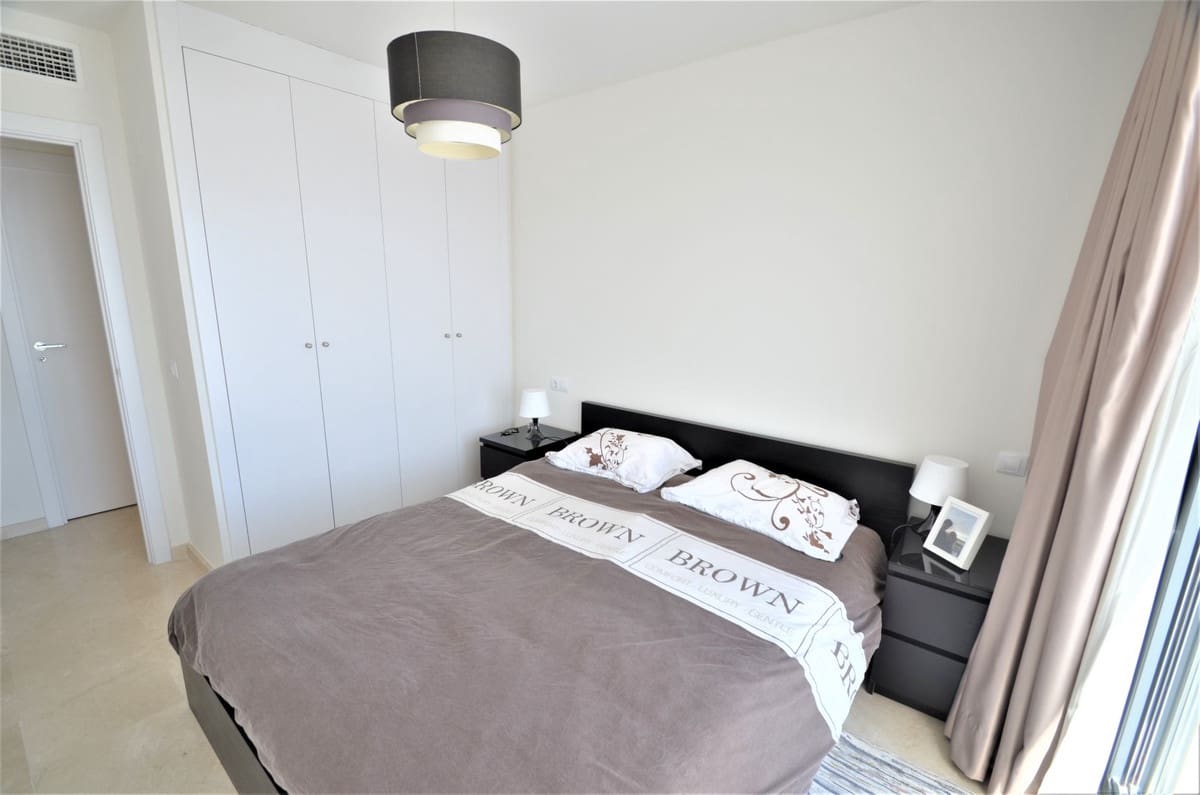 2 slaapkamer Penthouse te koop in Bahia de Casares - € 599.000 (Ref: 9363744)