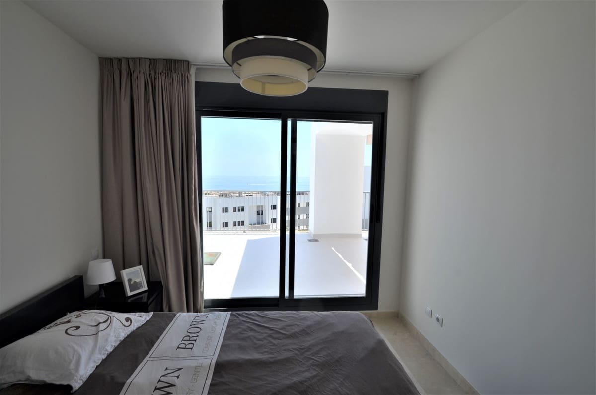 2 slaapkamer Penthouse te koop in Bahia de Casares - € 599.000 (Ref: 9363744)