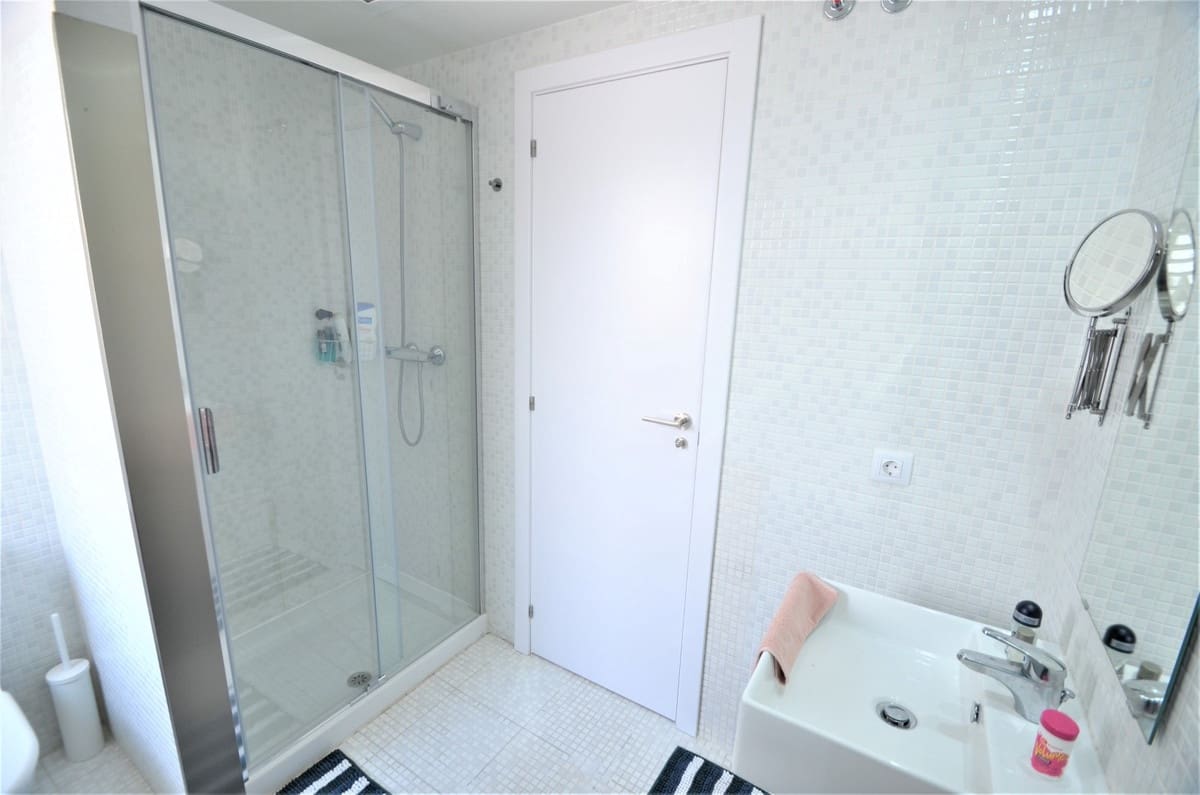 2 slaapkamer Penthouse te koop in Bahia de Casares - € 599.000 (Ref: 9363744)