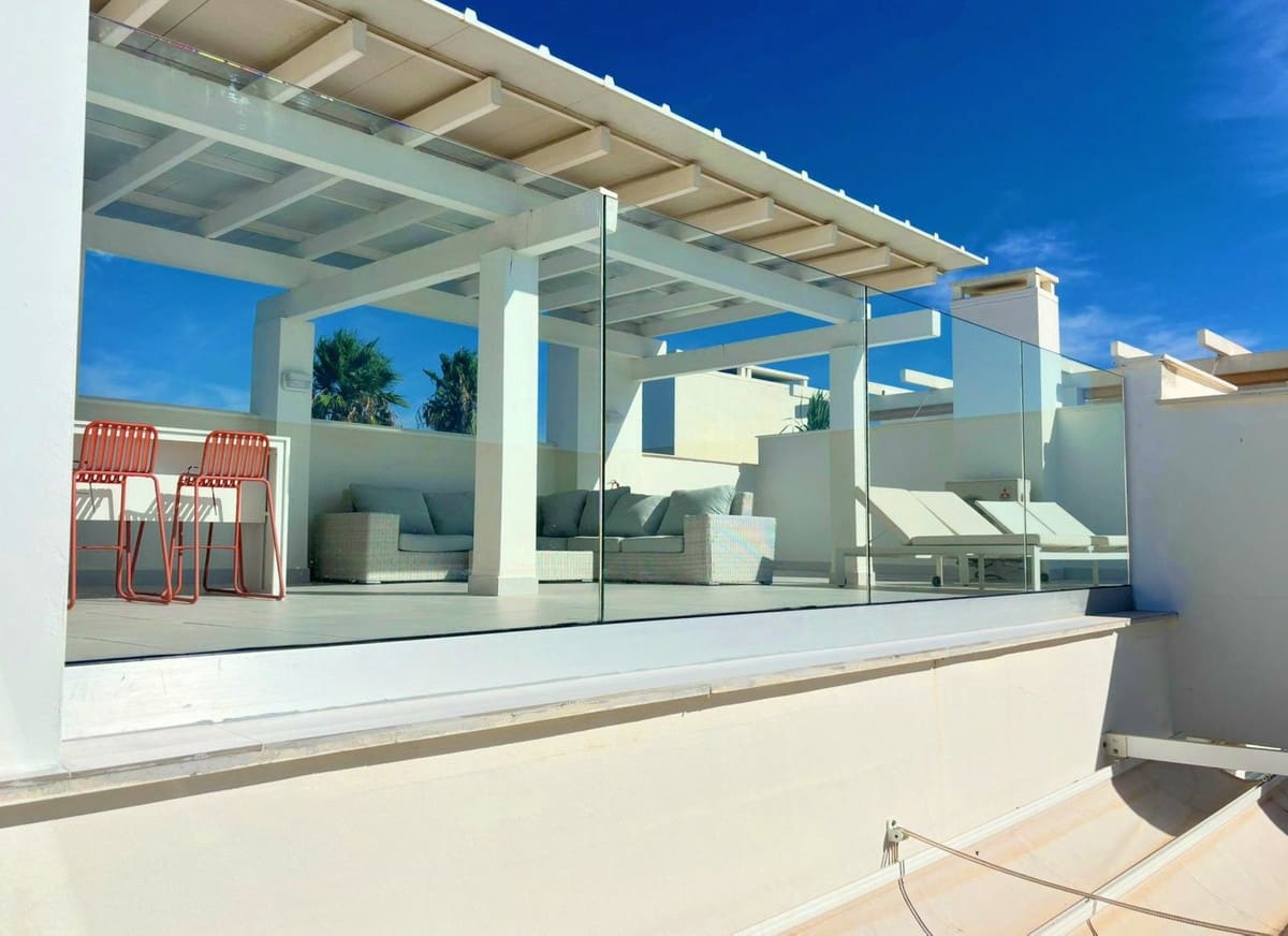 2 slaapkamer Penthouse te koop in Bahia de Casares - € 599.000 (Ref: 9363744)